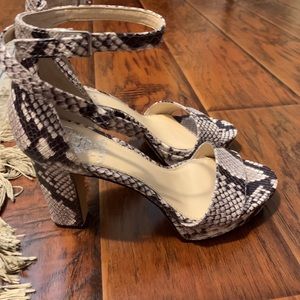 Shoes snakeskin leather